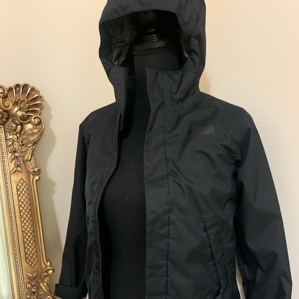 Youth North Face jacket with fleece vest lining